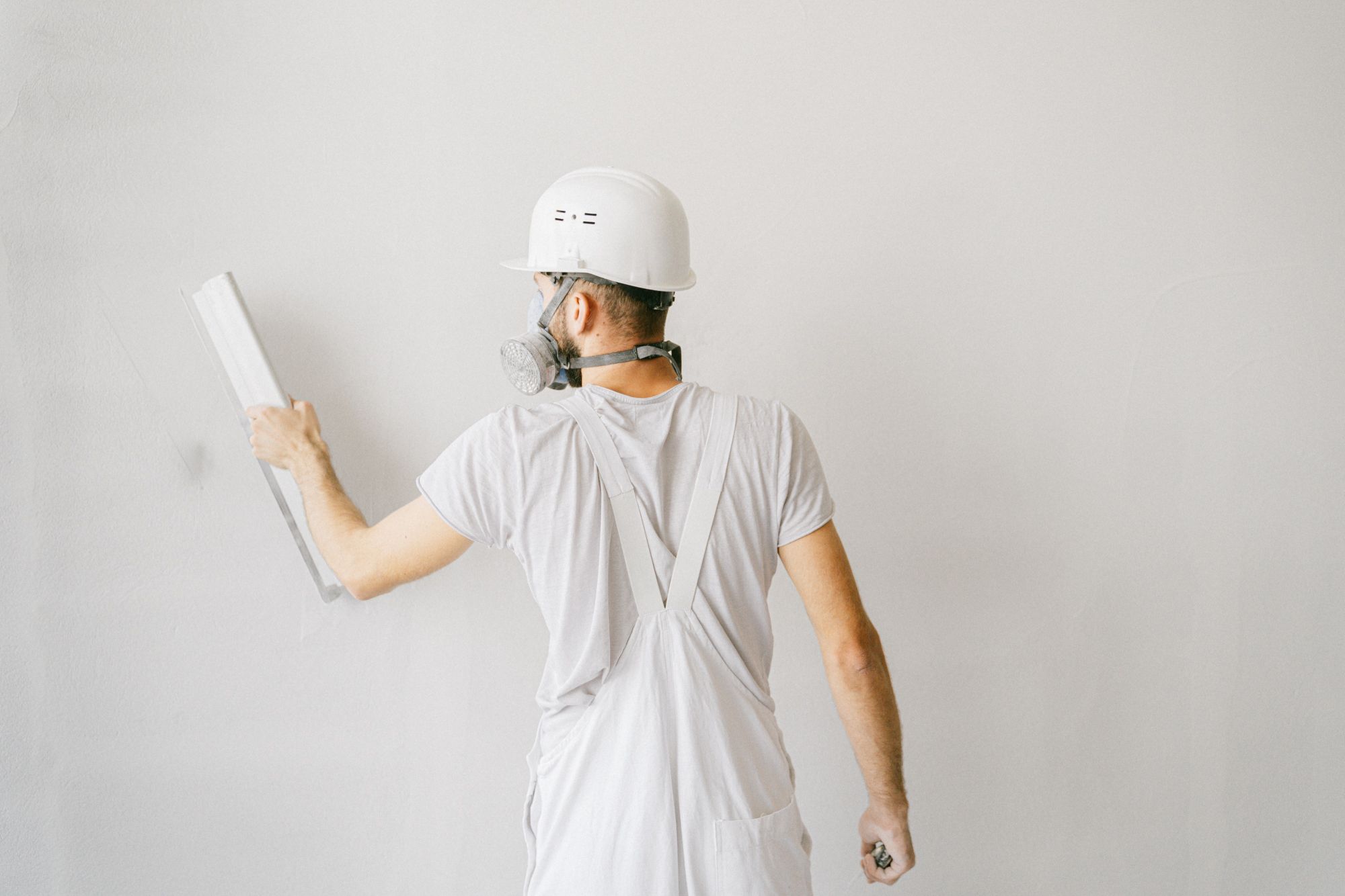 Comment préparer un mur en plâtre avant de le peindre ? Obernai